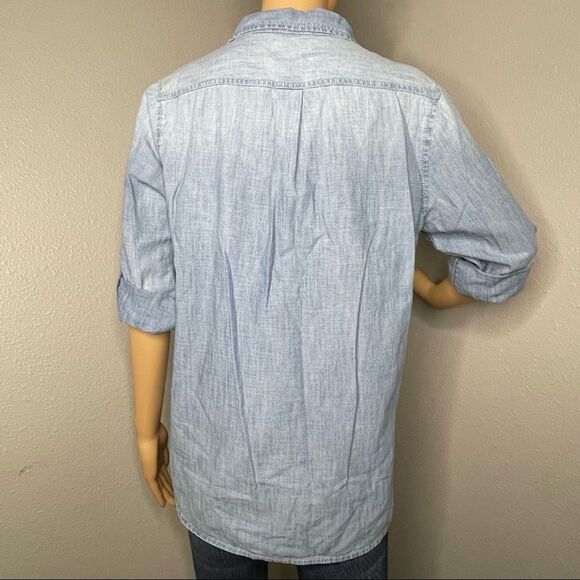 Gap Light Blue Denim Partial Button-down Long Sleeve Boyfriend Cut Shirt Medium - Picture 5 of 10